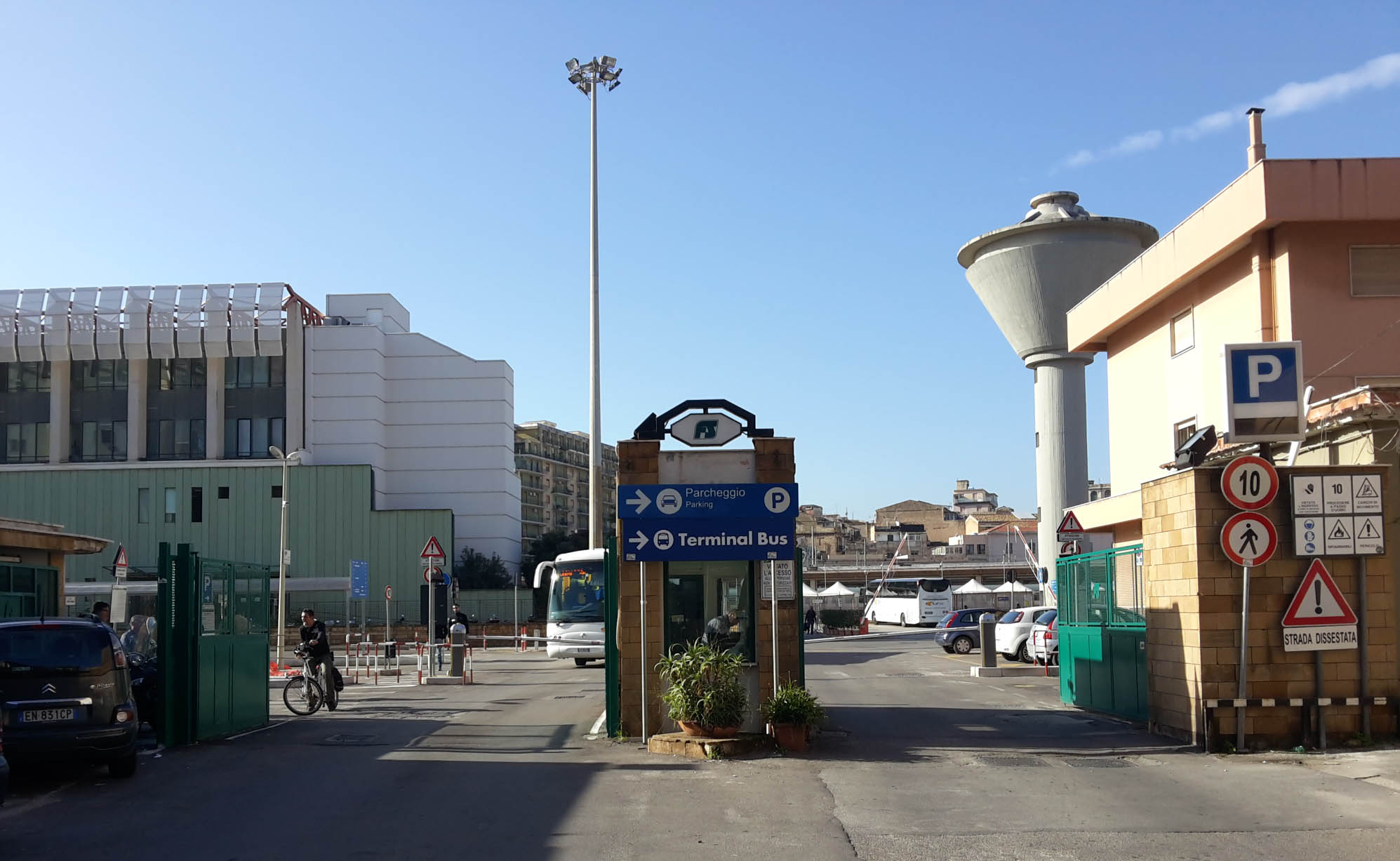 foto parcheggio